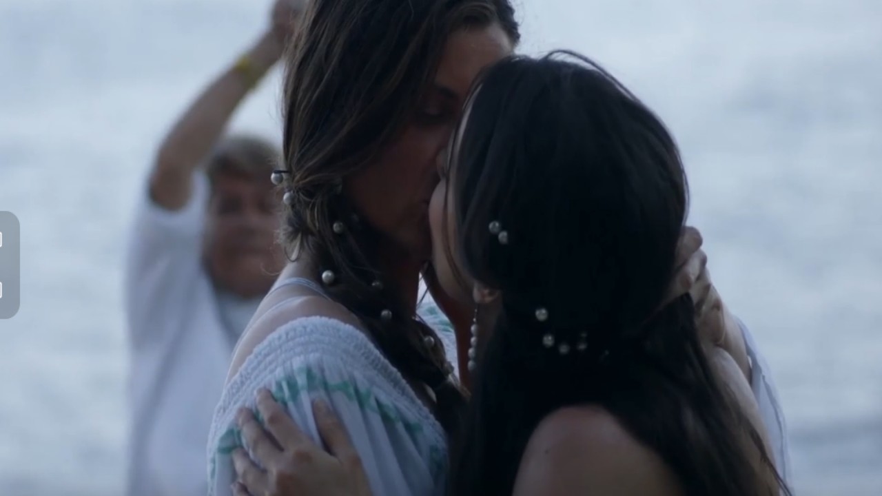 Lesbian movies🏳️&zwj;🌈  |An unresolved sweet love