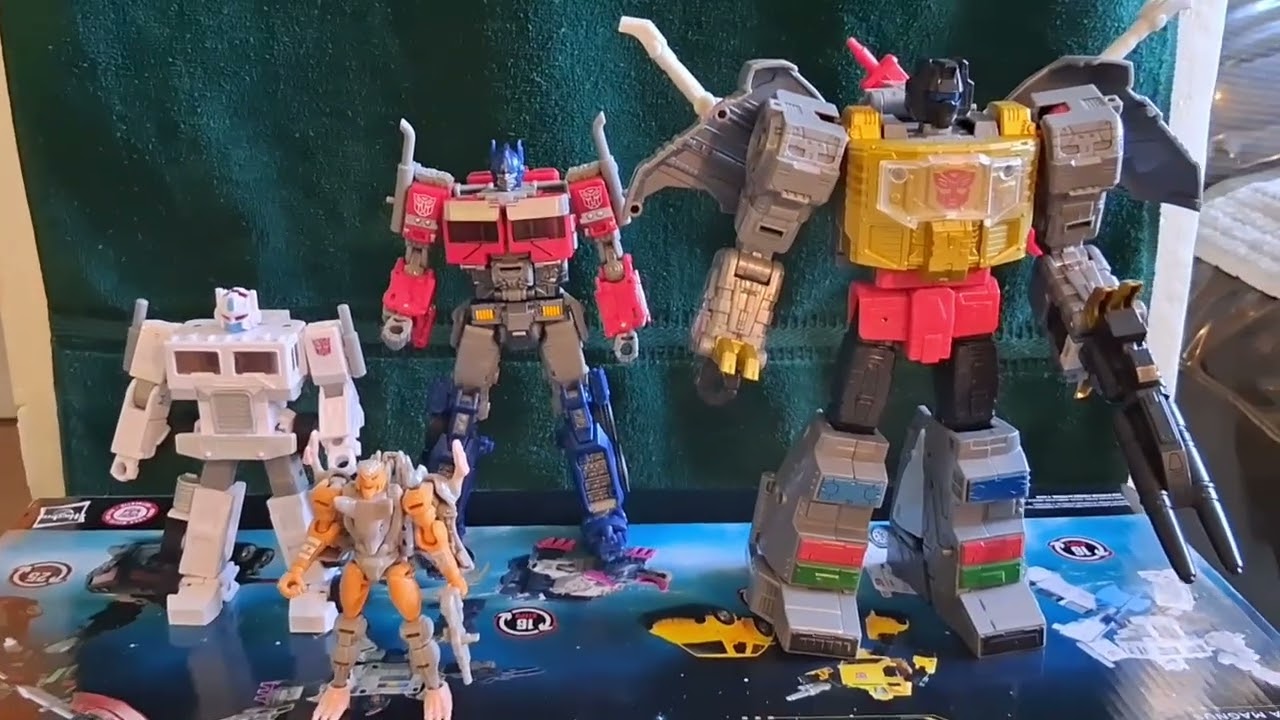 Edoggz Reviews: Target Exclusive Transformer AOTP 4 pack/ Part.1 Ultra Magnus