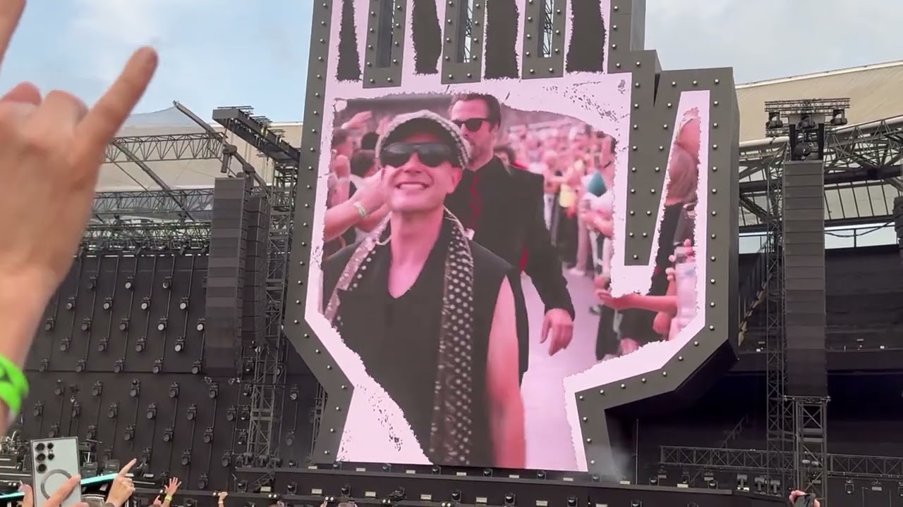 Di-rect live in de Kuip - You never walk alone