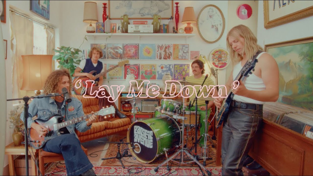 Pacific Avenue - Lay Me Down (Live)