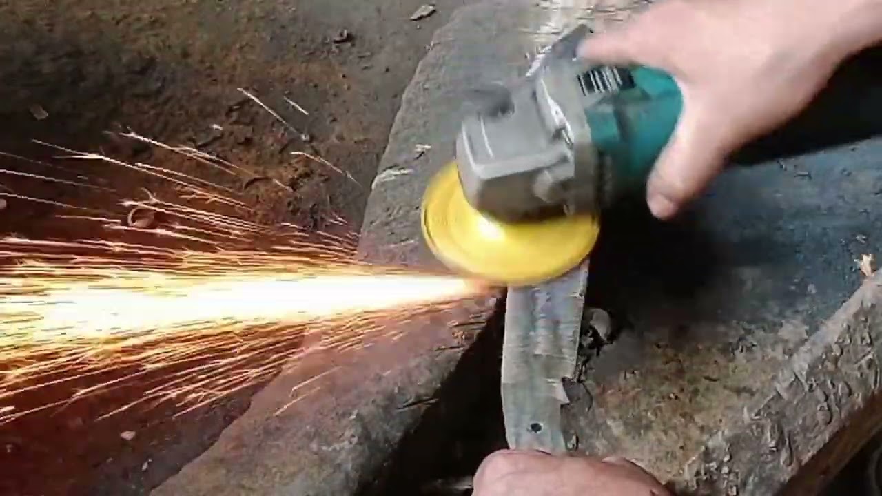 Bahan bar cingsaw bagusnya nyepuh air dan oli