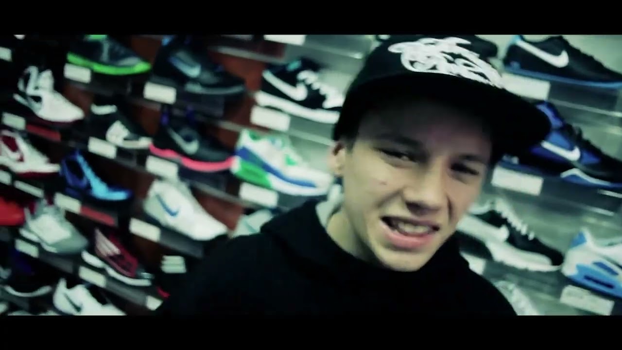Massey feat Edas & Lil Dee - Majk