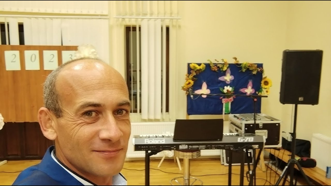 ZeneszSanyi Mulatós live 1027