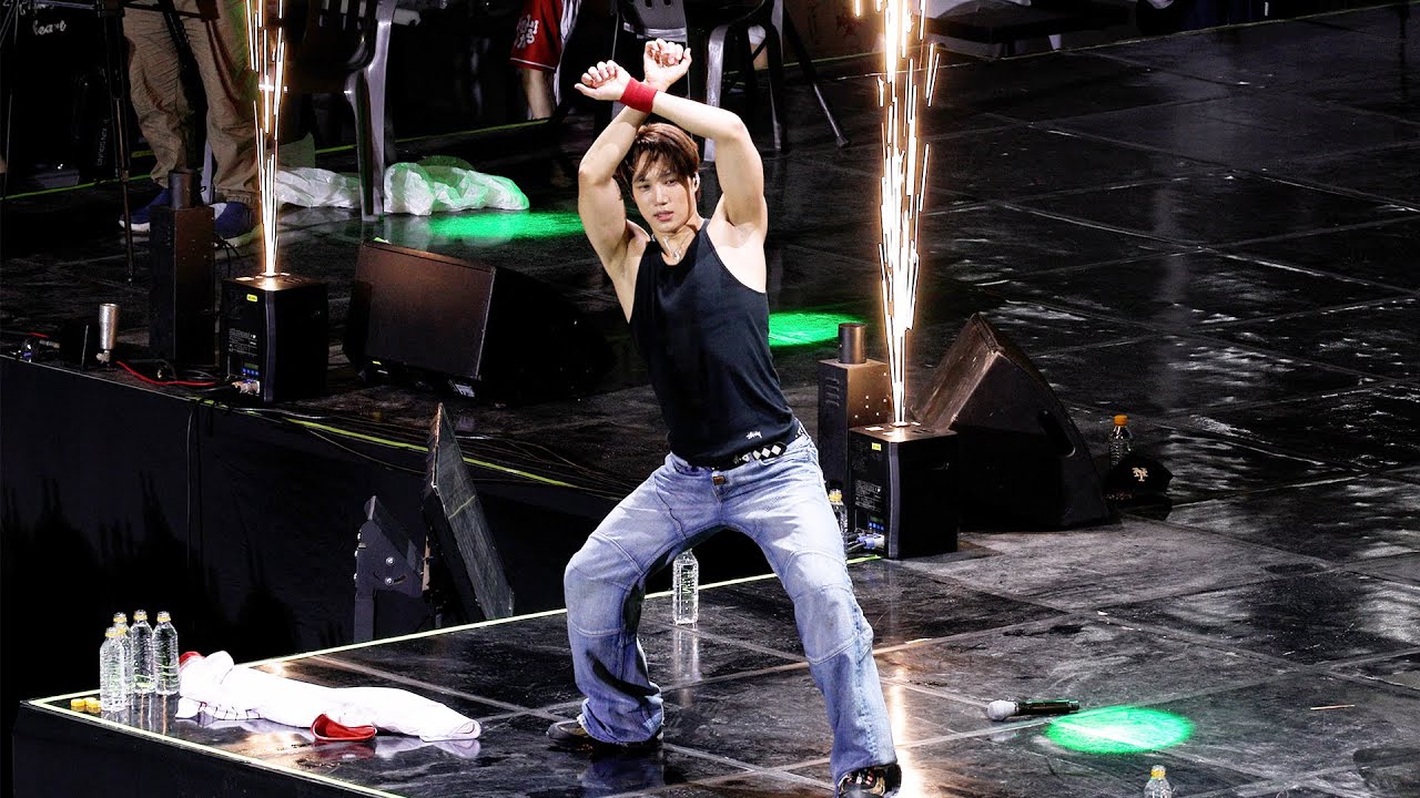 카이(KAI) Full ver. (EXO Medley +  Wait On Me + Peaches + Bomba + Rover + 음) 직캠 | 경희대 축제 • 251001