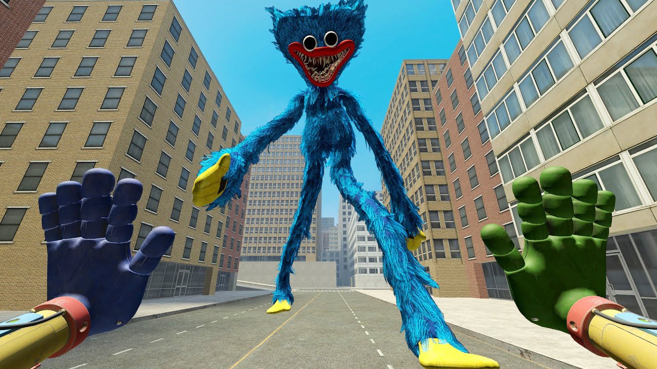 SCARY Huggy Wuggy UNDER ATTACK ME in Garry's Mod GMod Part 1