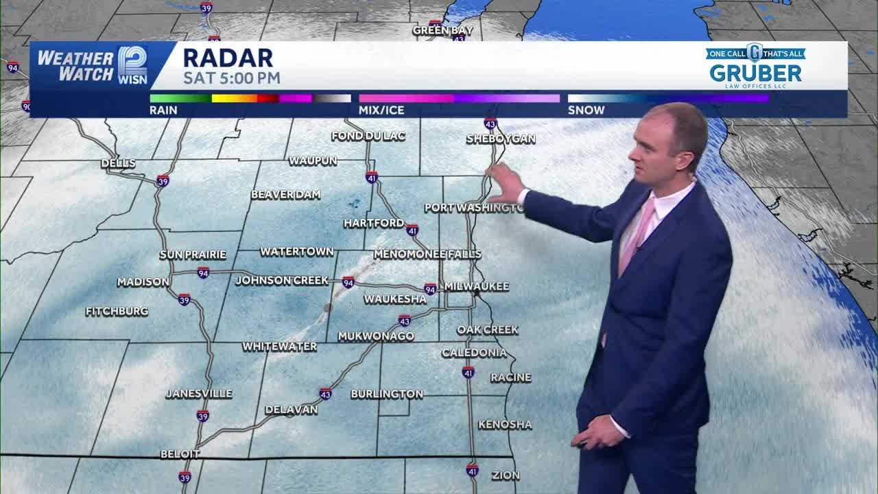 Weather Watch 12: Tracking Saturday and Sunday snowstorm in SE Wisconsin, 5 p.m.