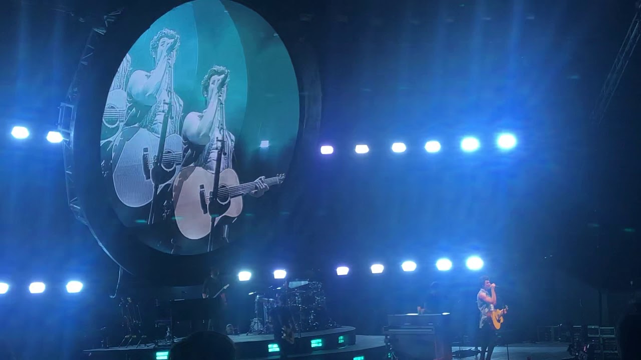 Shawn Mendes Live in Manila “Señorita” “Mutual”