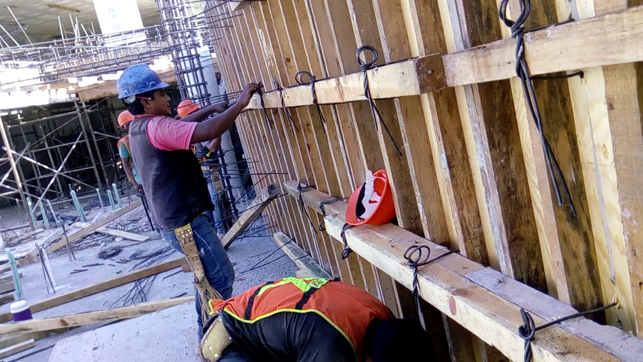Amarras de moños en muros nivel Limones