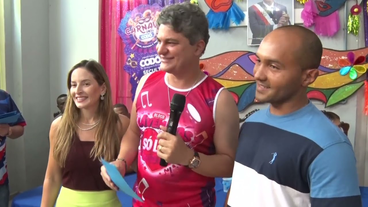 STANDUP AJUDA BLOCOS