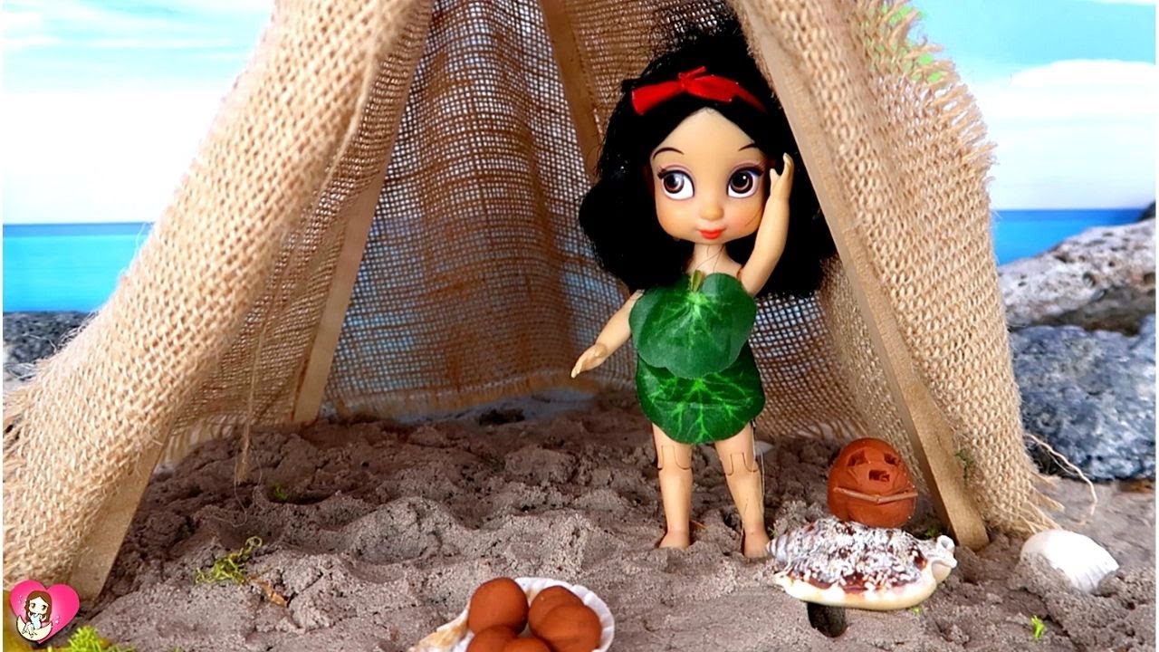 SNOW WHITE JUNIOR IS IN DANGER | Luna's Toys