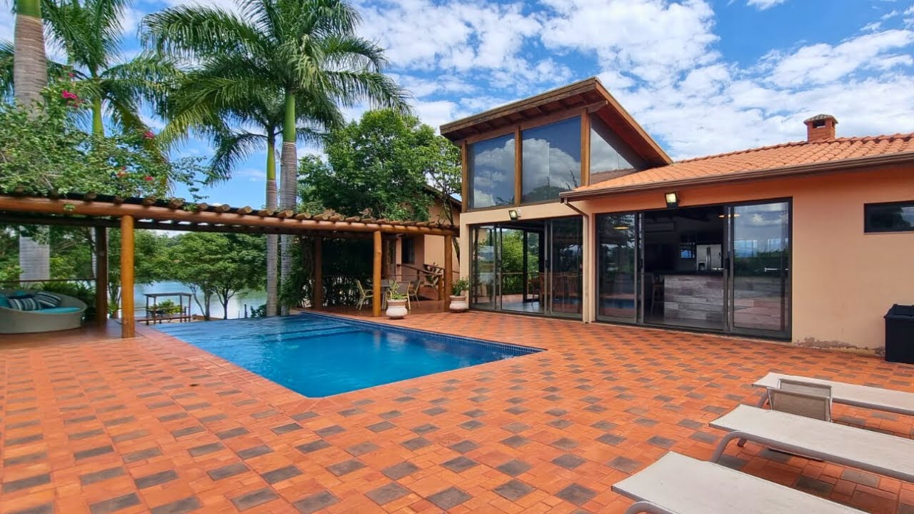 RANCHO EM CONDOMÍNIO MARAVILHOSO - CÁSSIA/DELFINÓPOLIS- ANTES DA BALSA- PORTEIRA FECHADA- 3.300M²