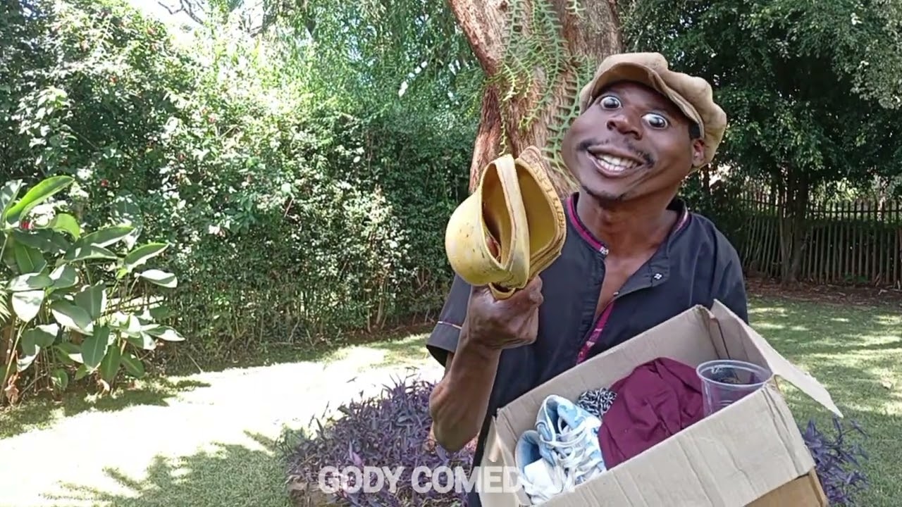 Comrade amerudi Kenya kuvuna mahindi🤣🤣