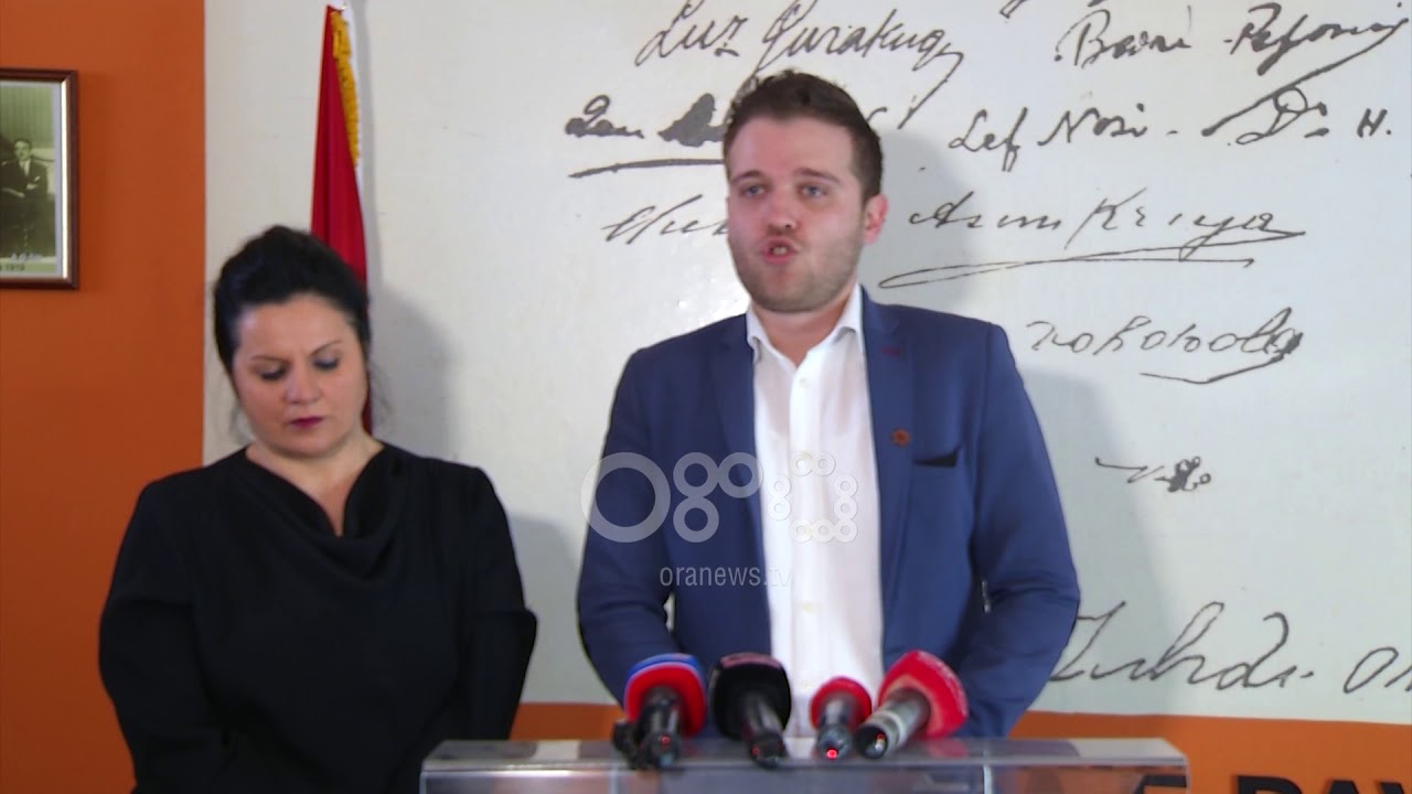 Ora News - Arkiva e Shtetit pasurohet me dokumenta t&euml; k&euml;shilltarit t&euml; Ismail Qemalit