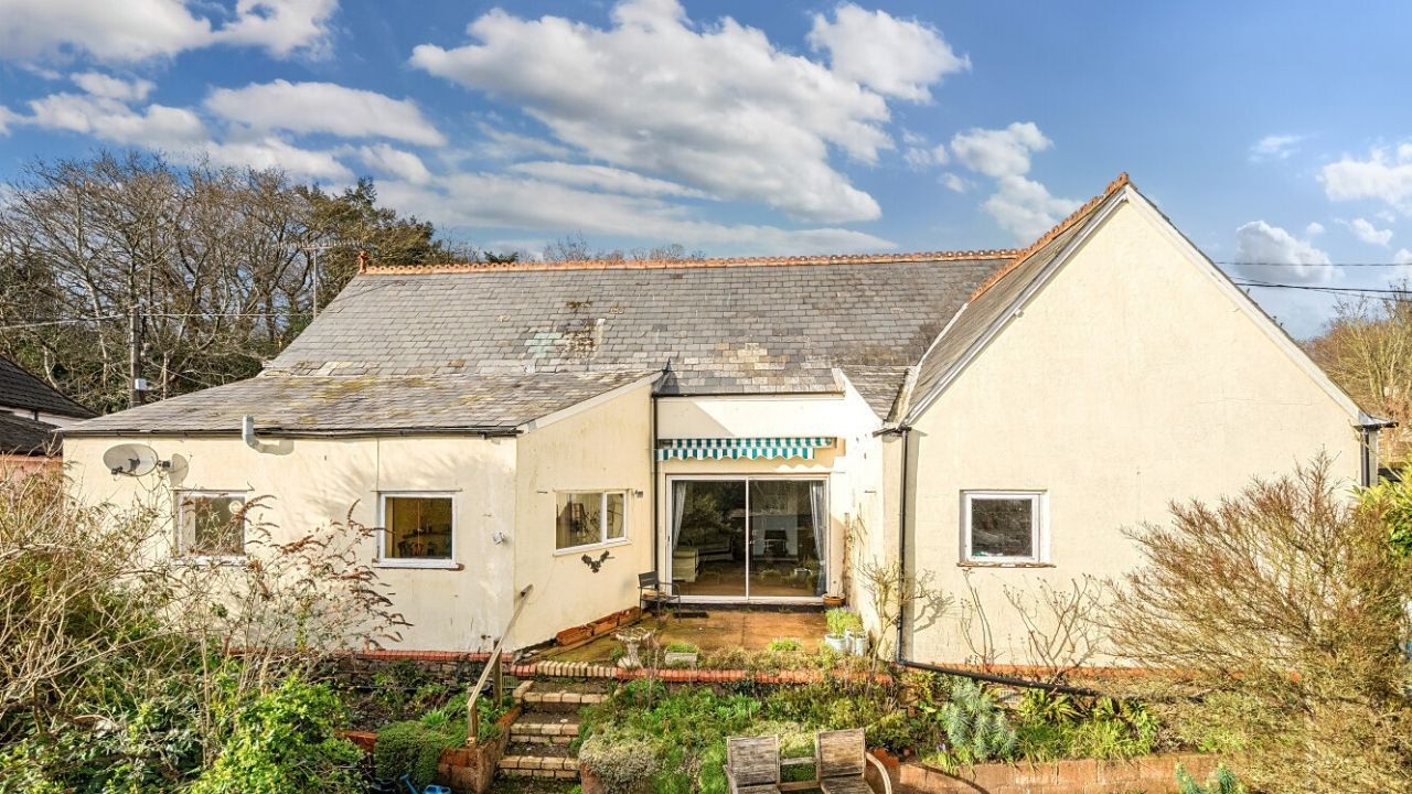 College House, Commercial Road, Uffculme, Cullompton