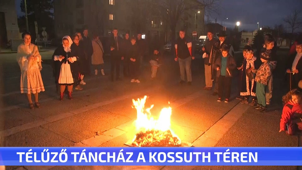 Télűző táncház a Kossuth téren