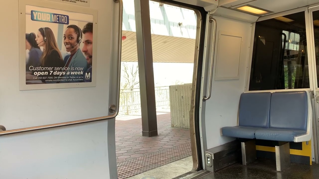 Easter Sunday! Wmata 6000 Series Blue Line ride, Van Dorn St, to Smithsonian to see some families