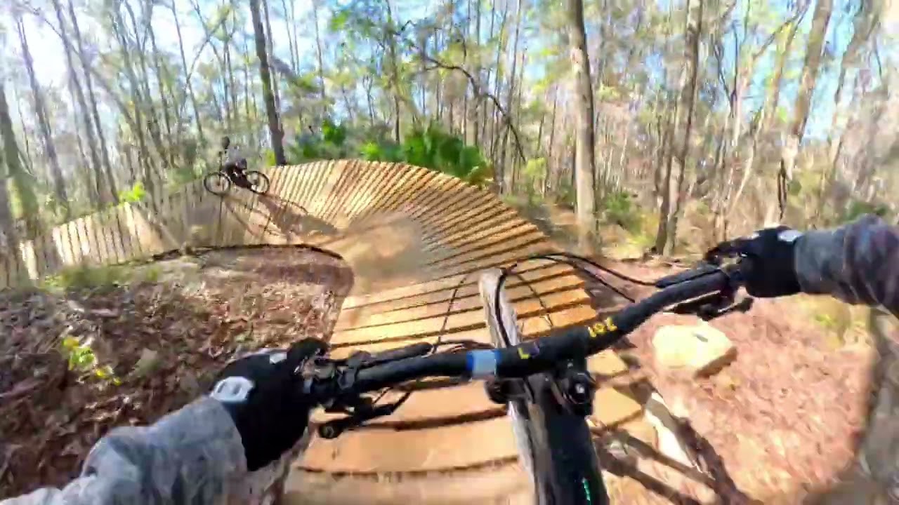 Full vortex loop on an E bike 
