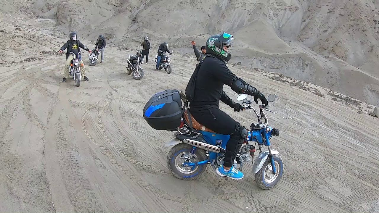 Moto Dax Entre Amigos