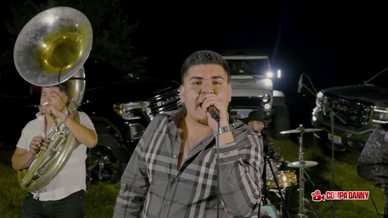 Grupo 8 - El Corrido Del Jesse (En Vivo)