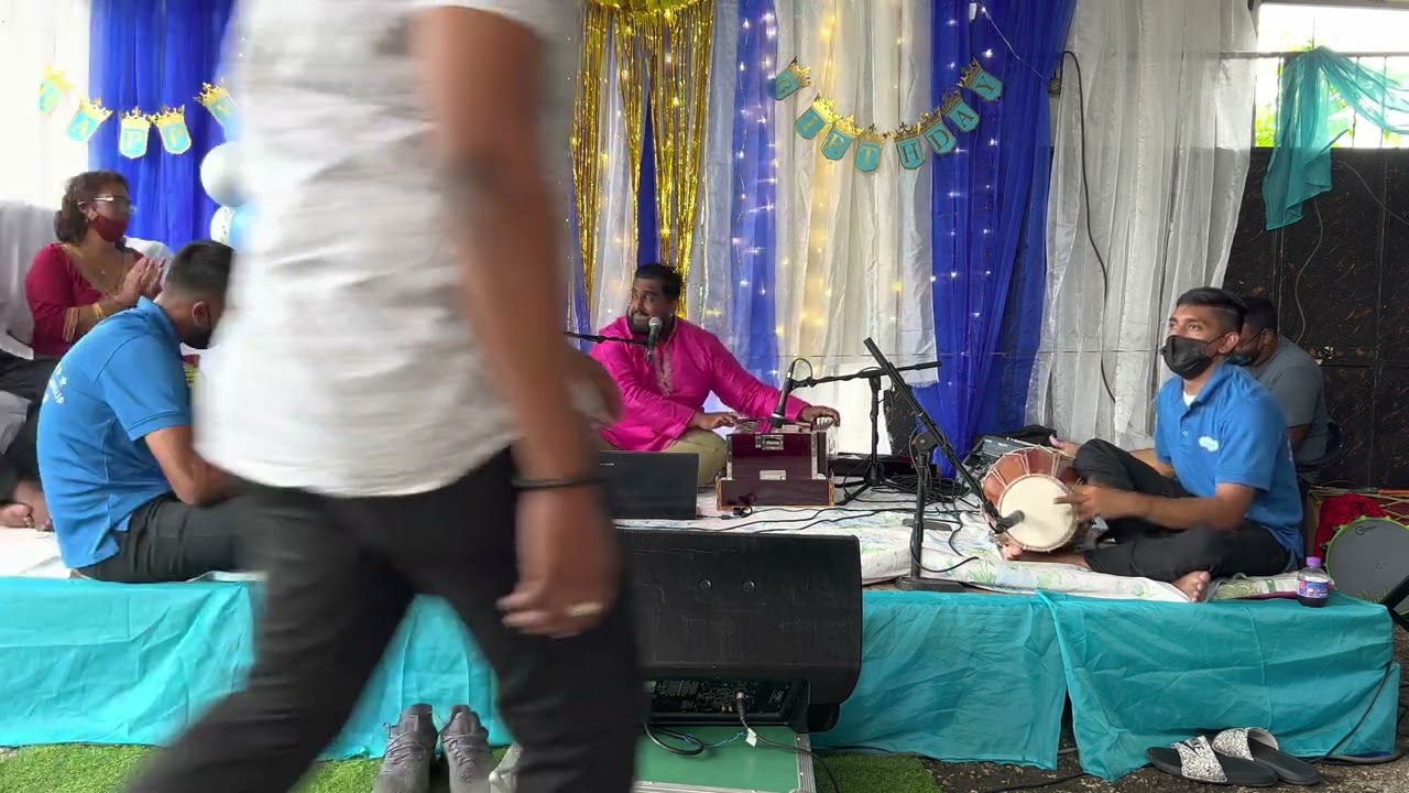 Devashish Ramdath-Mangal Ki Seva Sun Meree Devaa (Kali Maa Aarti)