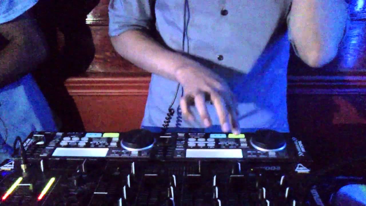 Dj Blast & Dj Kano Mix (The Flow Music Crew Los Maniaticos de la Guaracha) en vivo