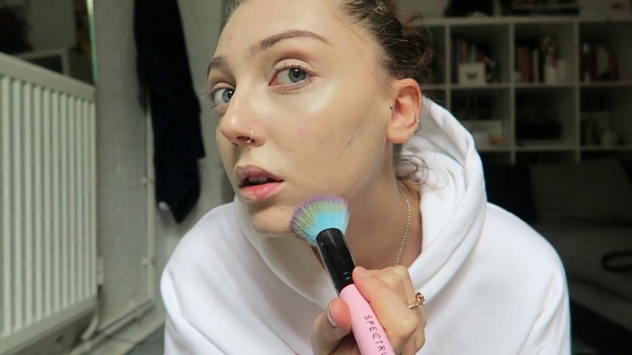 Skincare Sunday: How I cover up acne redness