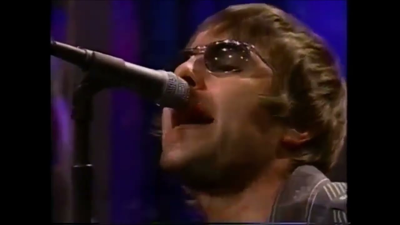 Oasis - Don't Go Away (Compilation of Live Performances)