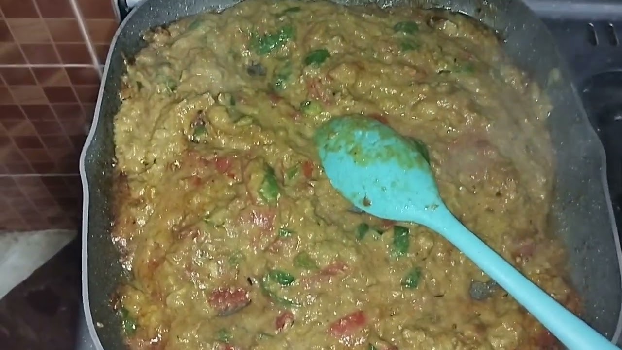 وإن خلص الفول انا مش مسؤل😆 طاجن فول مدخن بمكونات بسيطة والنتيجة رهيبه 😋😋