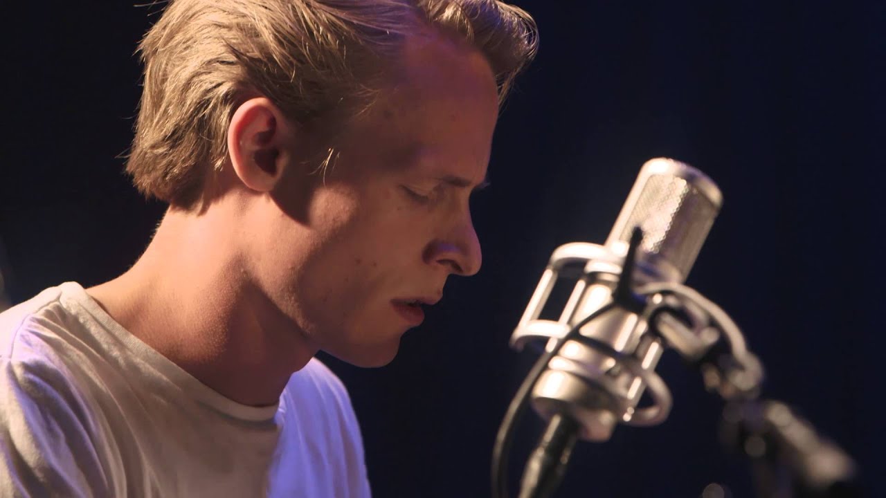 Sondre Justad - Det e over (akustisk i Stormen Konserthus)