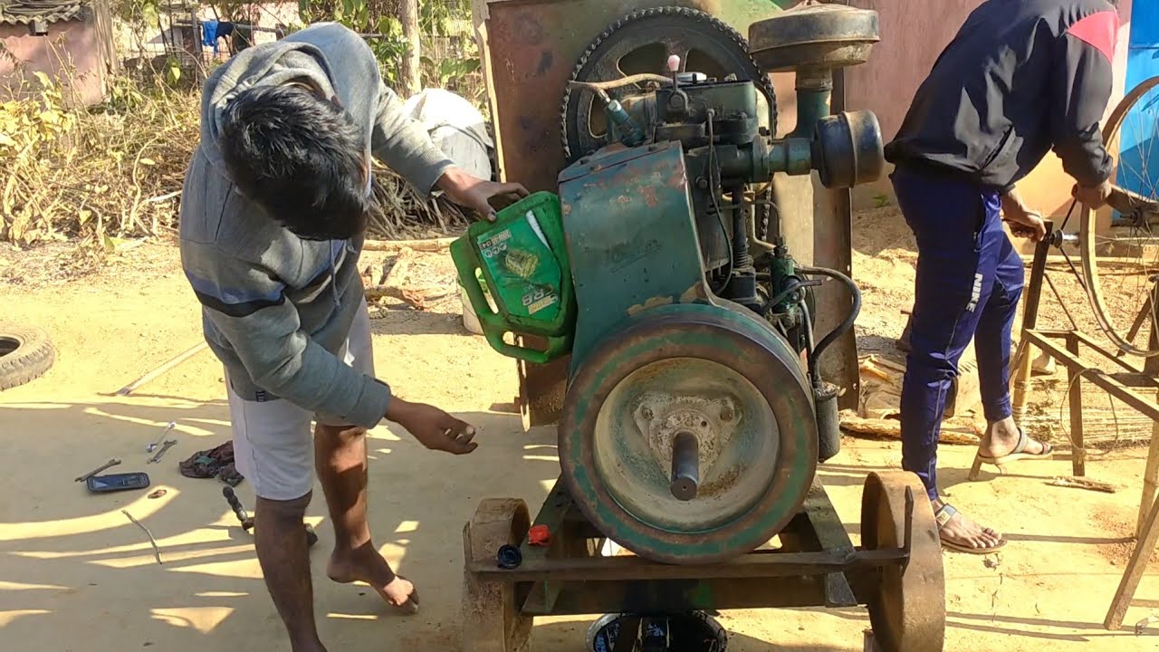 How to Engine Oil change? 5hp mixture machine starting for young people