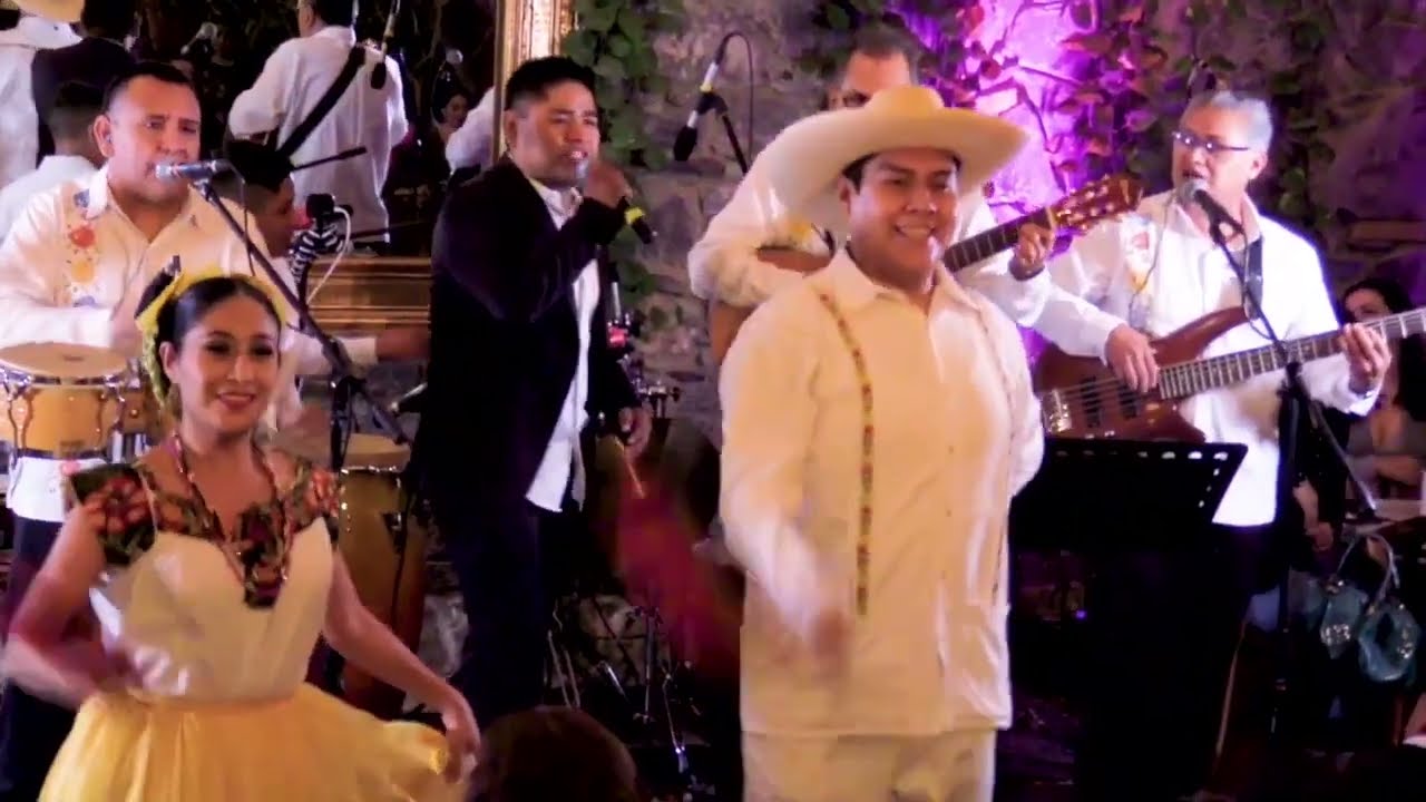 Popurrí Guerrerense - Erasmo Catarino feat. Trío Luna Azul