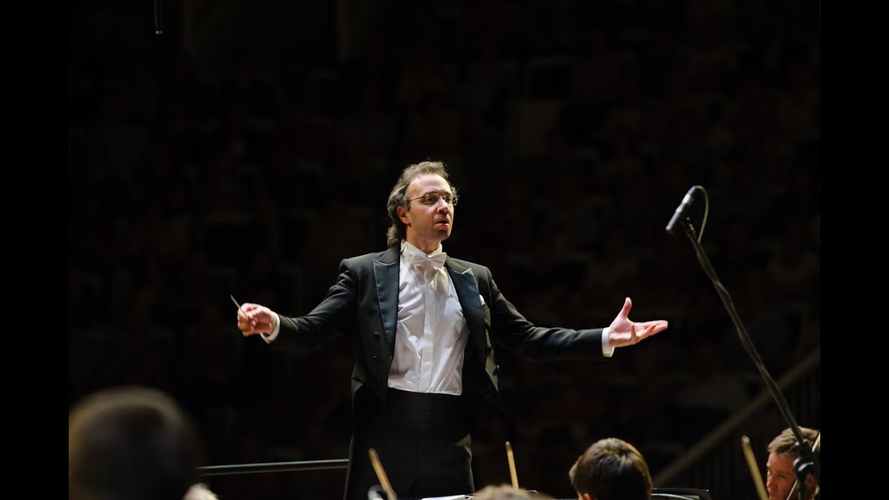 Tchaikovsky - Swan Lake, Spanish Dance - Igor Manasherov, Moscow Philharmonic Orchestra