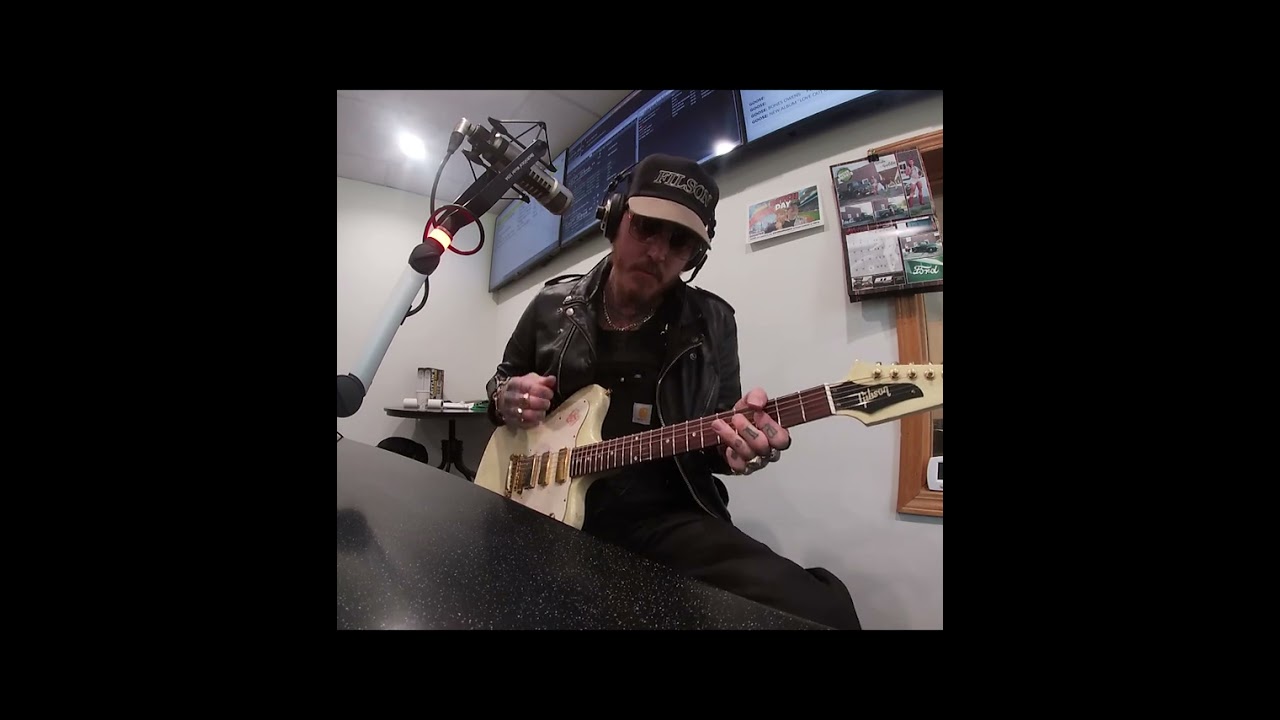 IN STUDIO: Bones Owens - Get It On