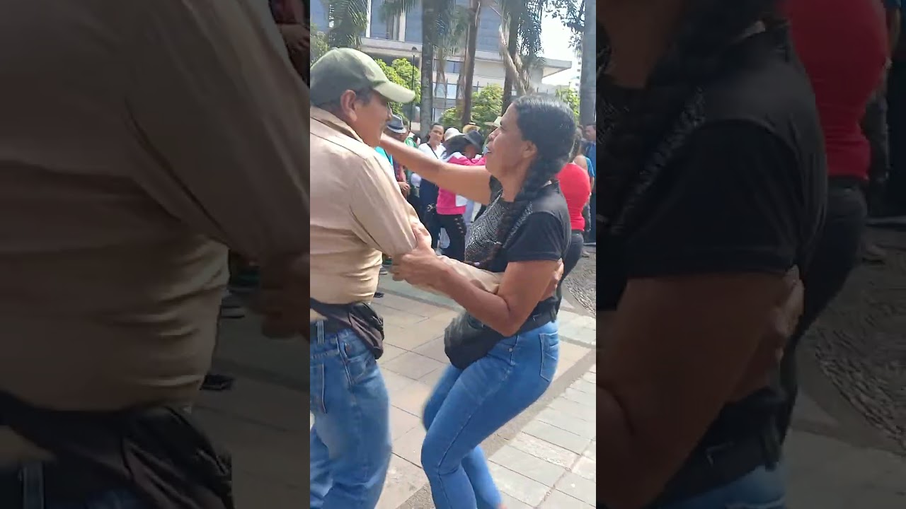 NOS FUIMOS DE PARRANDA AL PARQUE BERRIO DE MEDELLIN