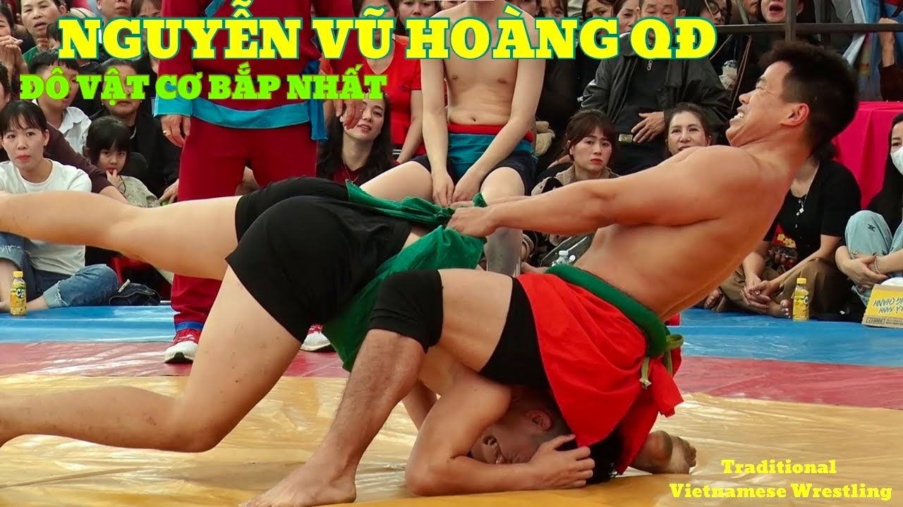 Nguyễn vũ Hoàng Quân Đội còn  rất khỏe .Đấu Vật Traditional Vietnamese Mens Wrestling.
