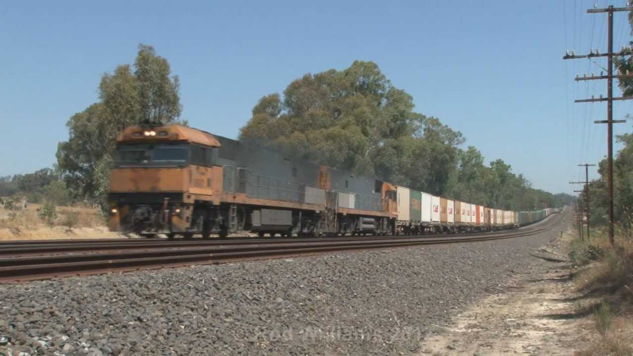 Superfreighters : High speed freight : Australian trains and railroads