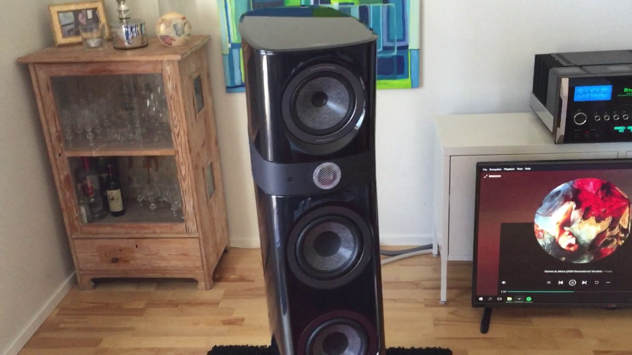 McIntosh MA8000 + Focal Sopra No 2 playing together