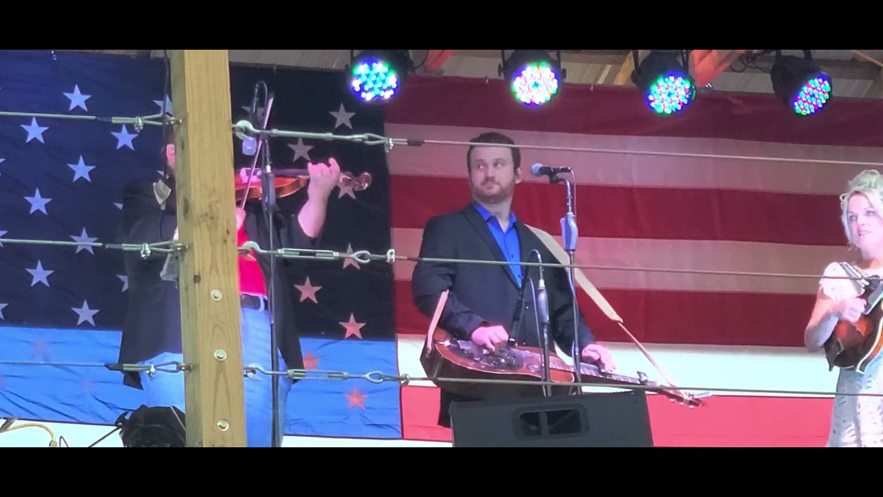 🔥 on the  ⛰️  / Hunter Berry of Rhonda Vincent and The Rage