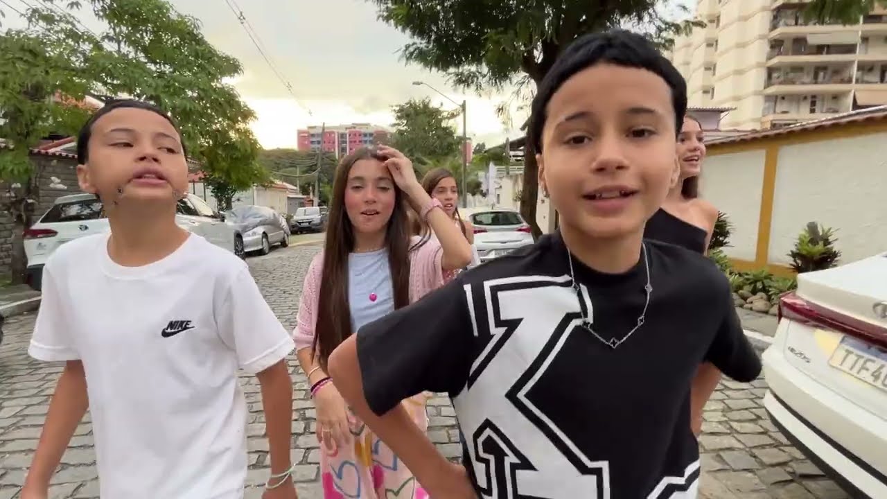 OS GÊMEOS ANTÔNIO E JP SÃO MELHORES AMIGOS DAS IRMÃS PINA 😱 •Antônio e JP•