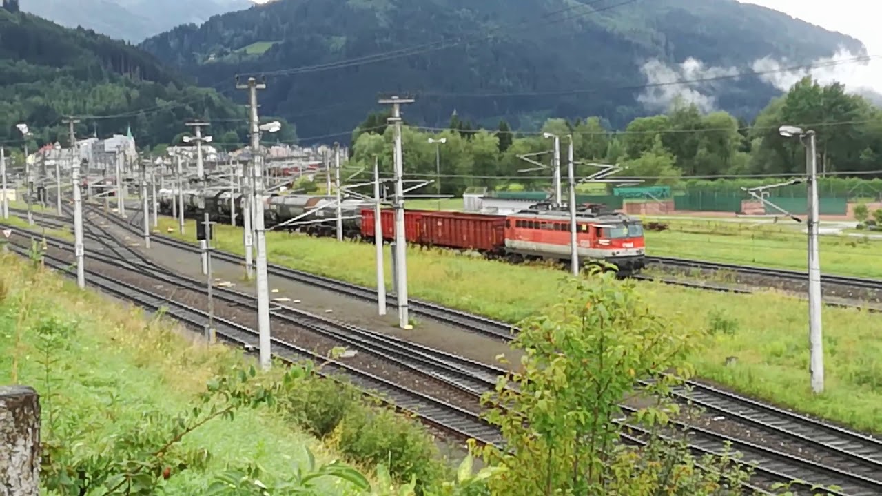 &Ouml;BB 1142 626 beim absto&szlig;en am Abrollberg in Selzthal