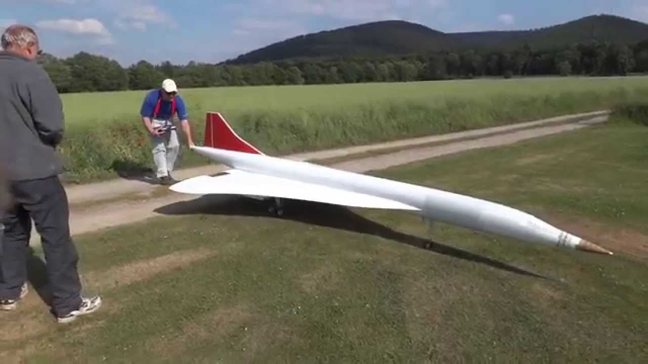 MCG KlausH - Concorde Maiden Flight - Erstflug - Best Landing - FullHD.mp4