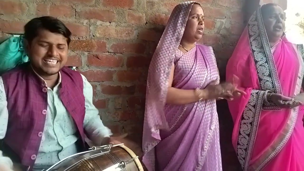 #vidio यूपी की चर्चा सुनाइए के अजूबा गली बबली