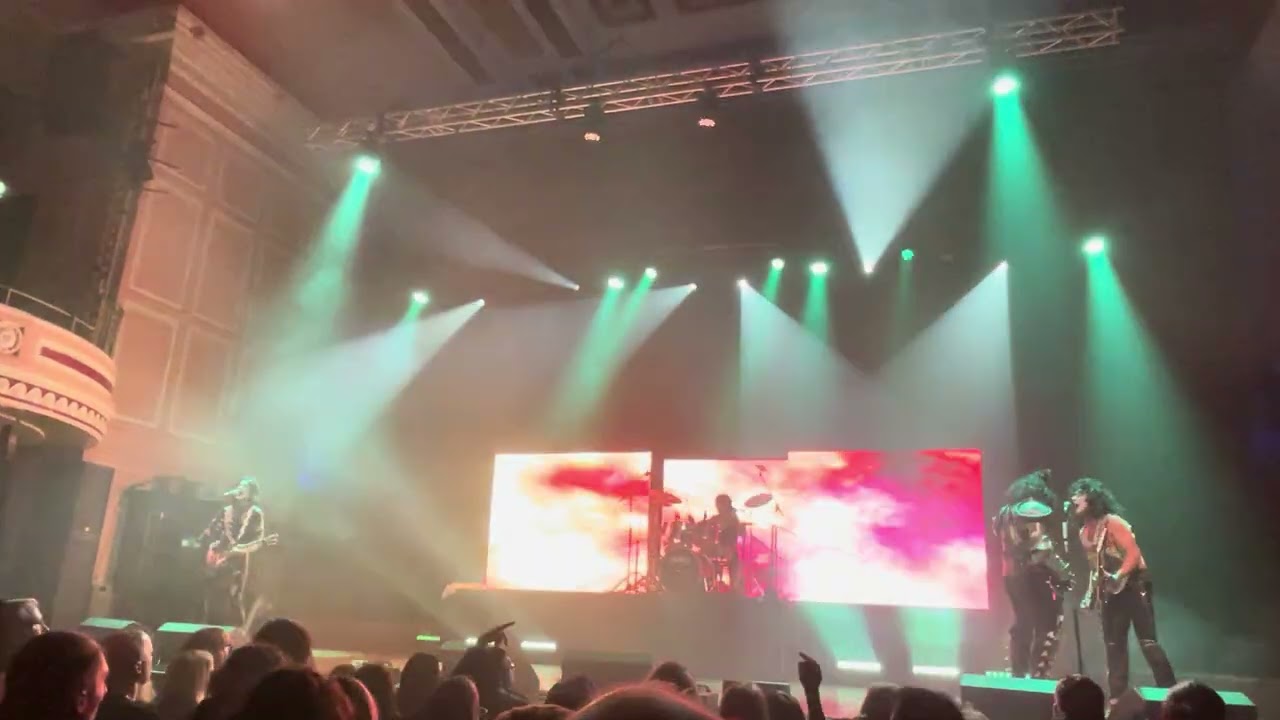 Dressed To Kill - Kiss Tribute New York Groove live at the O2 City Hall in Newcastle 28/12/2025