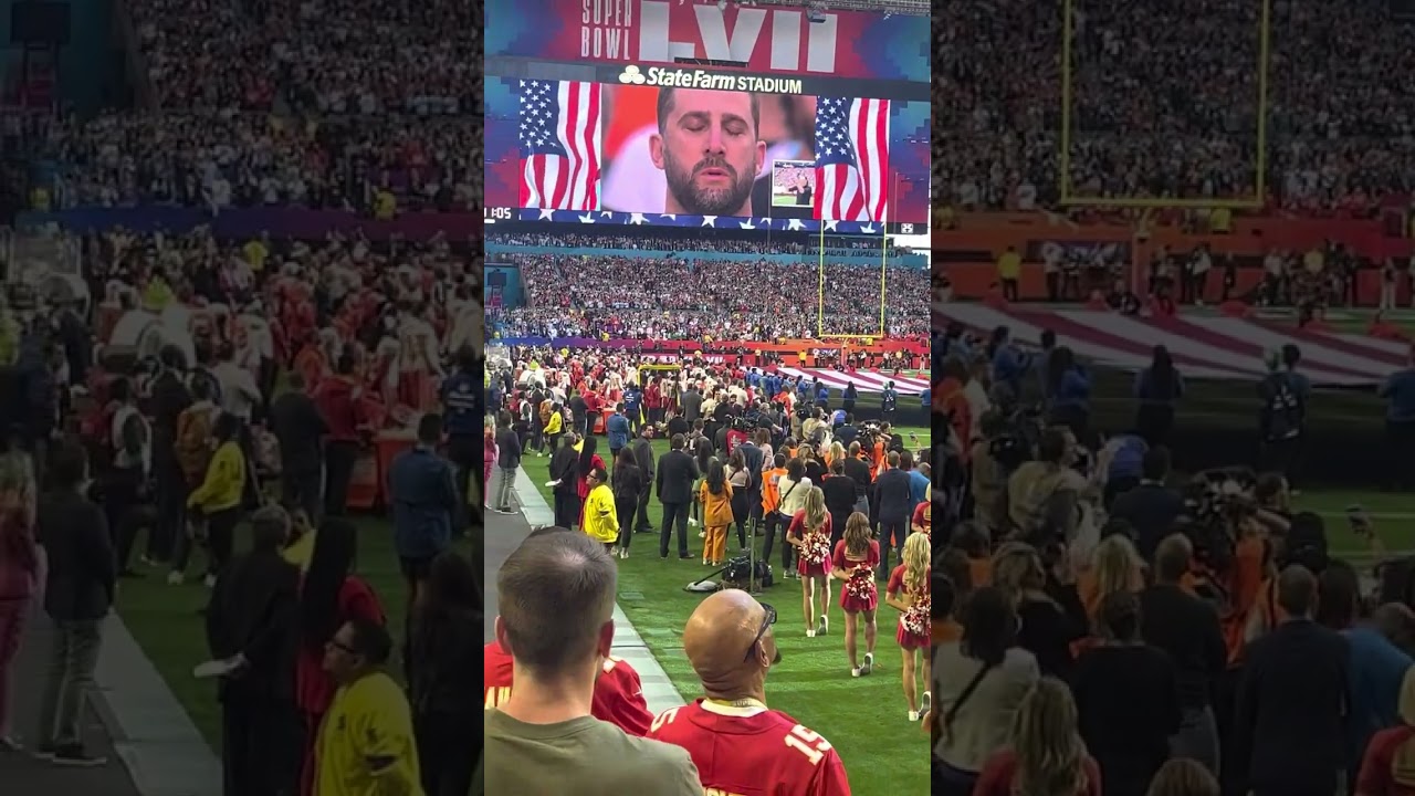 Chris Stapleton gives chills to the coach, players and crowd at super bowl57 National Anthem