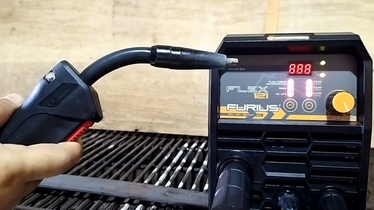 F05 Código FW121 FURIUS