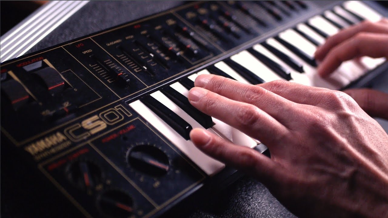 Yamaha CS01 &ndash; 5 Minutes Synth Exploration | Sound Demo (No Talking)