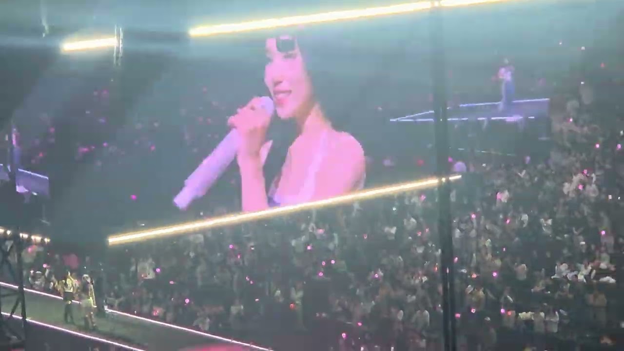 260109 TWICE - Likey // This Is For World Tour 2026 Vancouver Day 1