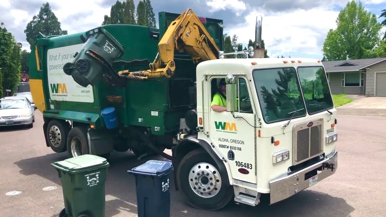 Waste Management Aloha - Wayne Curbtender ASL Garbage Truck