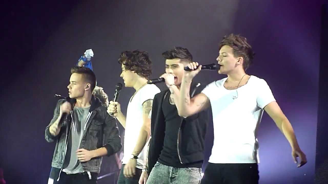 One Direction - Live While We're Young TAKE ME HOME FRONT ROW 12.4.2013