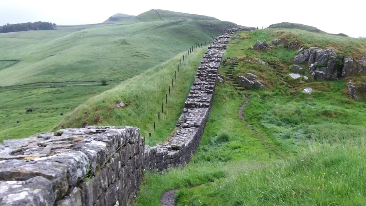 Hadrian's Wall Walking Tour & Roman Forts - Exploring Vindolanda, Housesteads etc